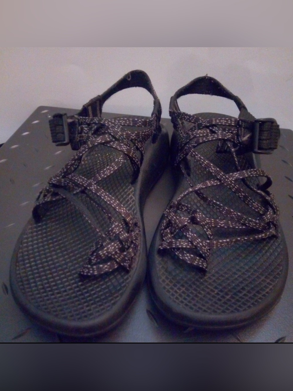 Chaco Cloud ZX2 Gray & Multi Toe Loop Sport Hiking Vibram Sole Sandals W Size 7